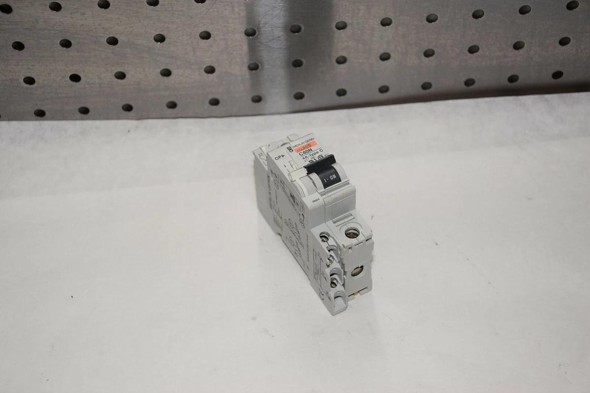 Used MERLIN GERIN C60N MULTI9 4A 277VAC TYPE C 2 POLE CIRCUIT BREAKER