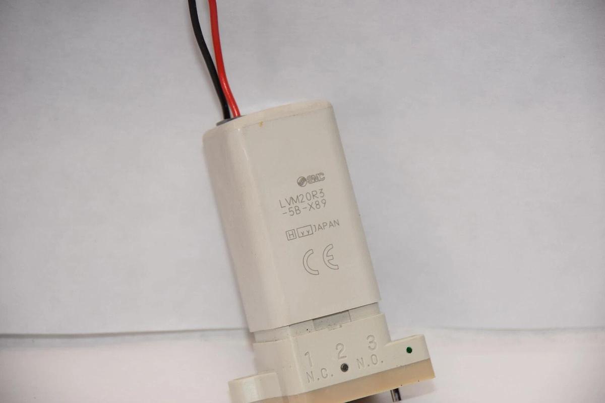 Used SMC LVM20R3-5B-X89 2 Way Solenoid Valve