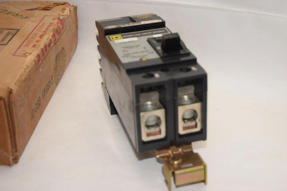 (NEW) SQUARE D Q222225BCH 225A 225 Amp A 2P Molded Case Circuit Breaker *CHIP*