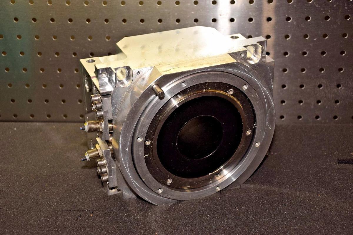 Used Yokogawa Unaxis Servo Motor DR1015B80*1C/L1, B5119203DA, 202RM46966E2