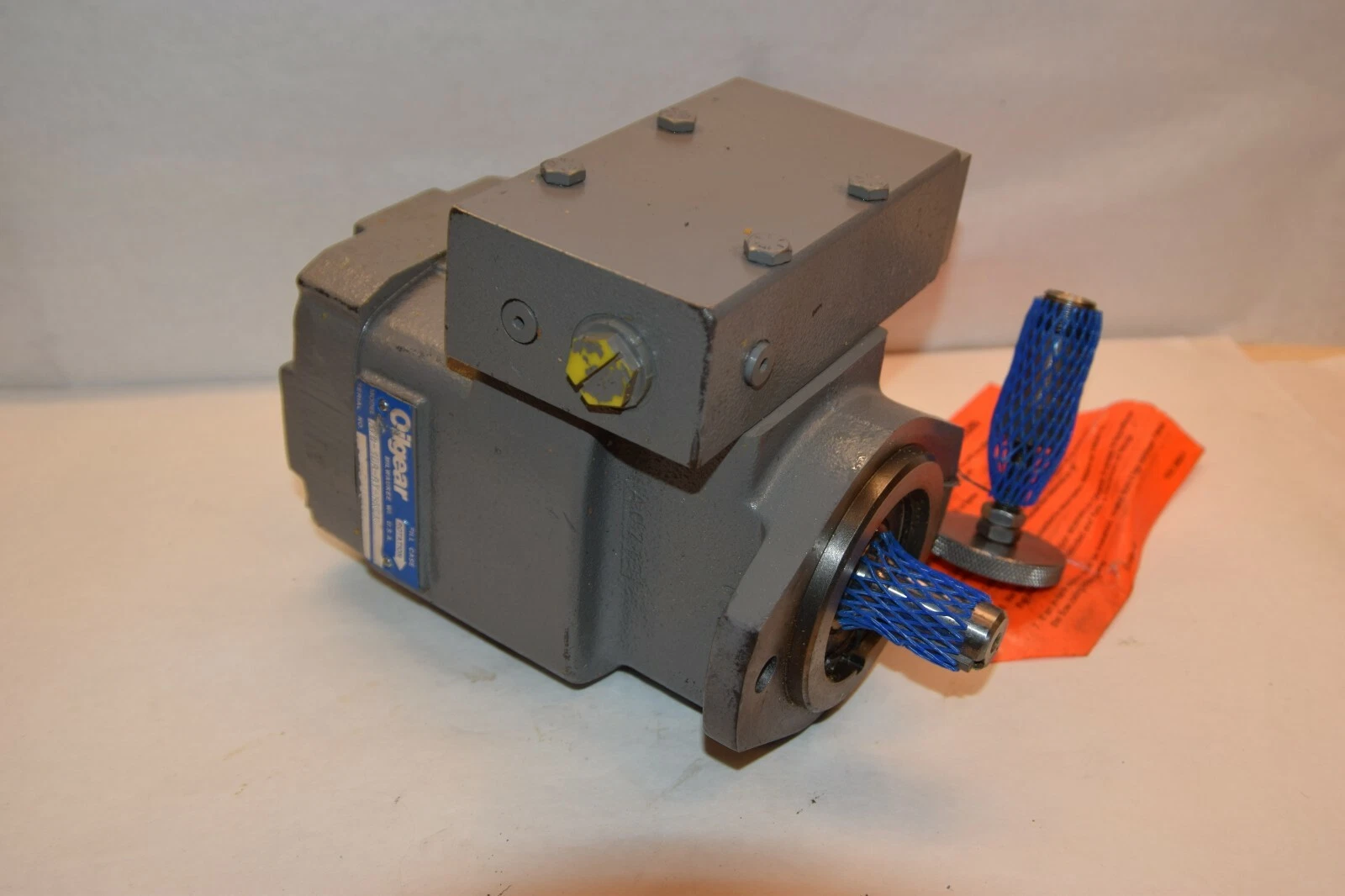 (New) Oilgear Hydraulic Pump MVQ-10A-AY-HN5N MVQ 10A AY HN5N