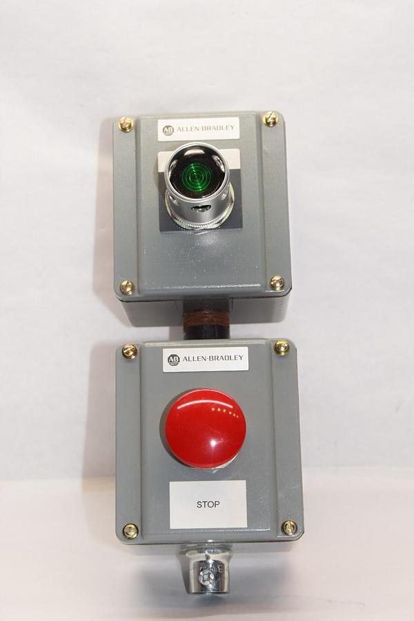 Used ALLEN BRADLEY 800T-1TKG , 800T-QAH26 , 800T-D Start Stop Assembly