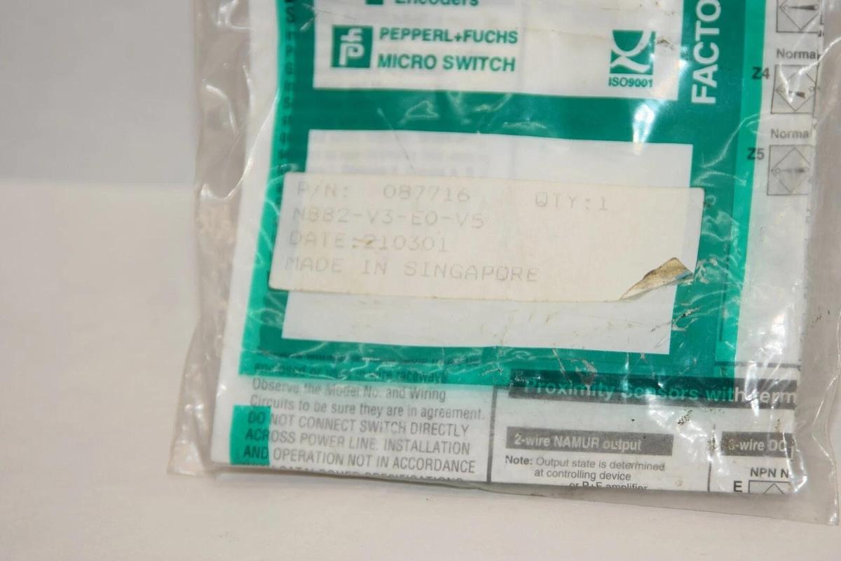 (NEW) PEPPERL + FUCHS NBB2-V3-E0-V5 Inductive Sensor