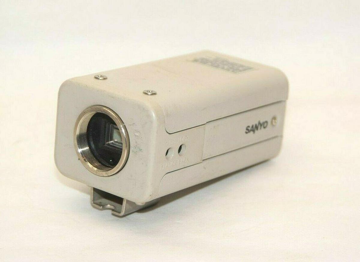 Used SANYO VCB-3324 VCB3324 B/W CCD 24V 60Hz 2.6W Security Camera
