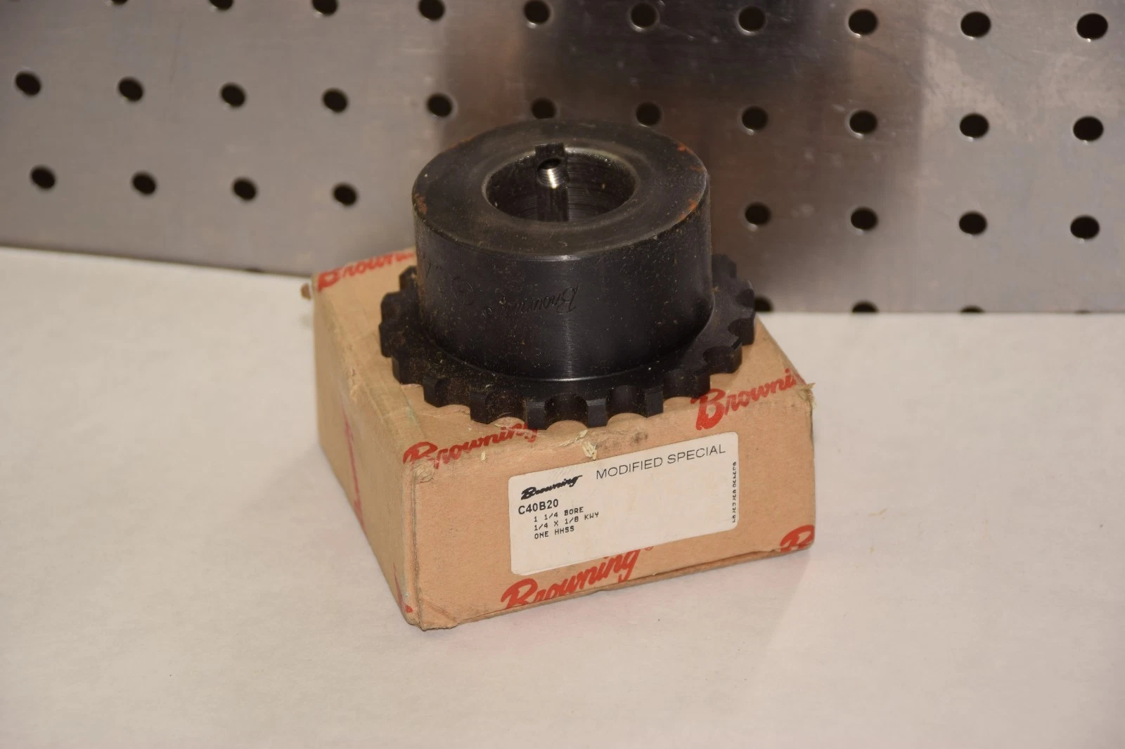 BROWNING C40B20 1-1/4" BORE 1/4"x1/8" KWY GEAR SPROCKET NEW