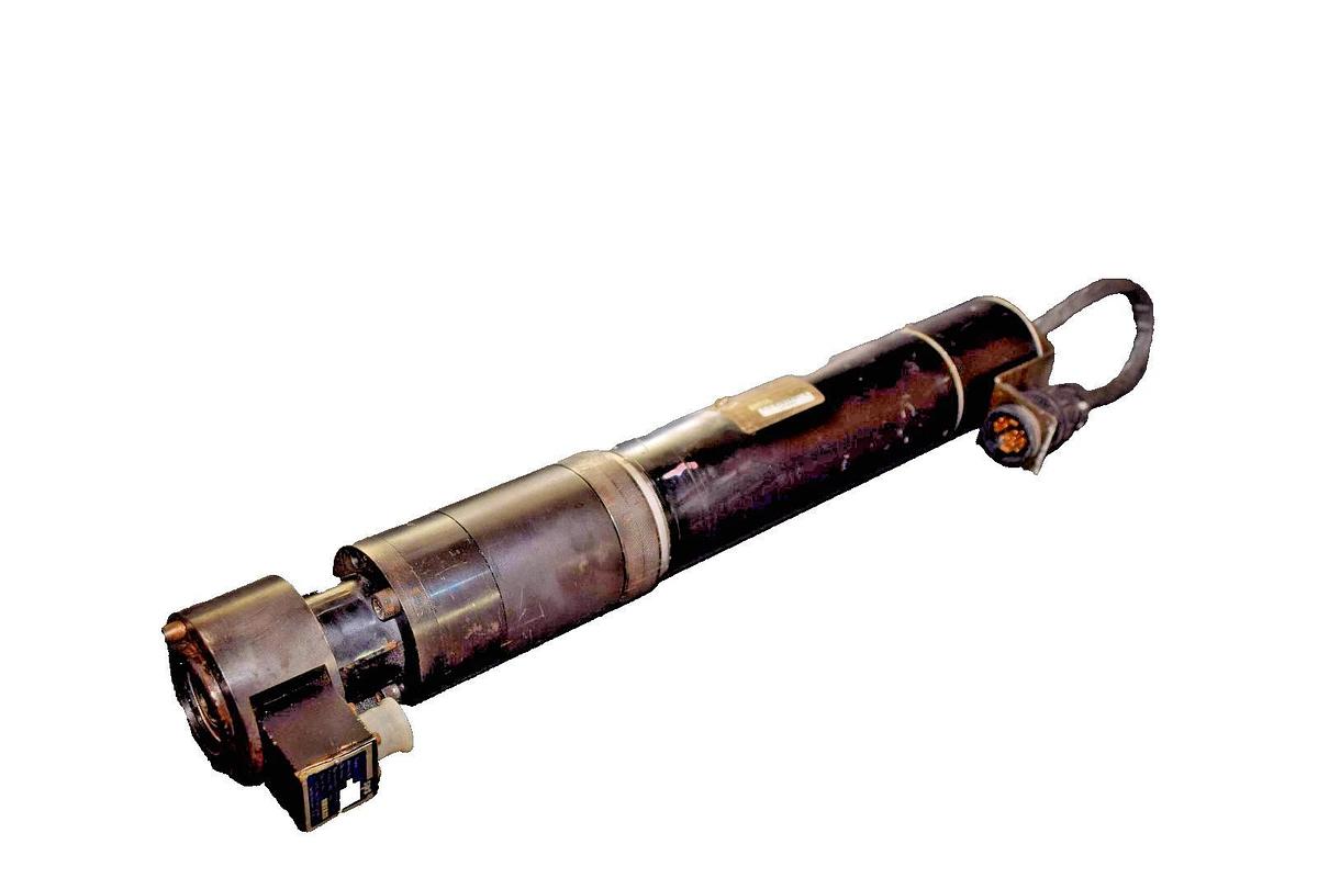 Used PACIFIC SCIENTIFIC R37SMNA-R2-NS-02 7002905 1.9 Ohms BRUSHLESS SERVO MOTOR