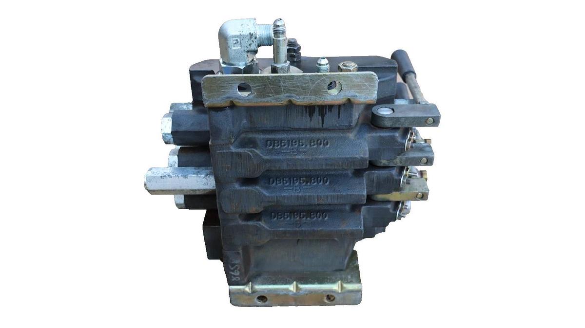 Used Altec DB5195.800 Hydraulic Valve Block 3 spool 3 spool Valve Manual Operated