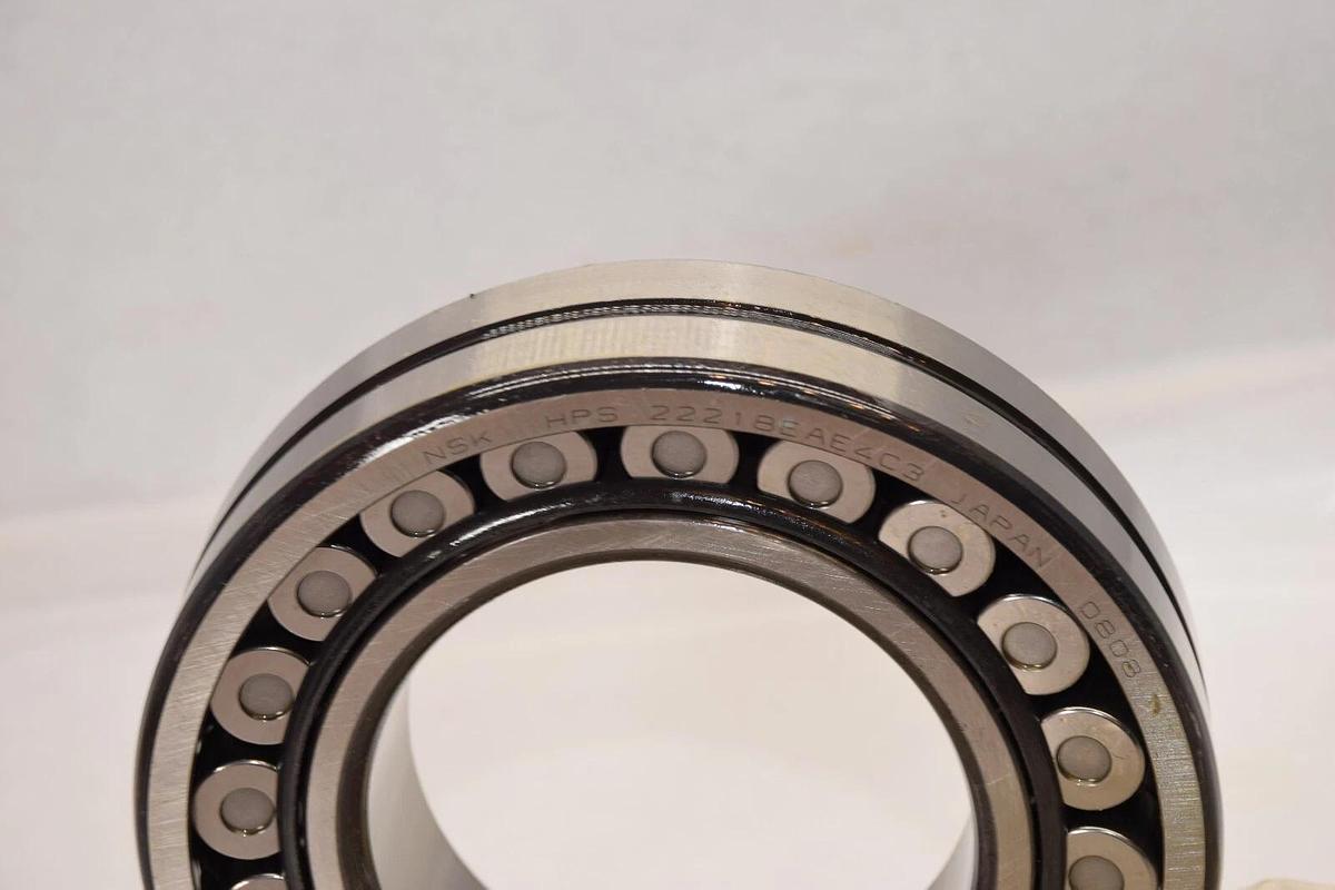 (NEW) NSK 22218EAE4C3 Spherical Roller Bearing