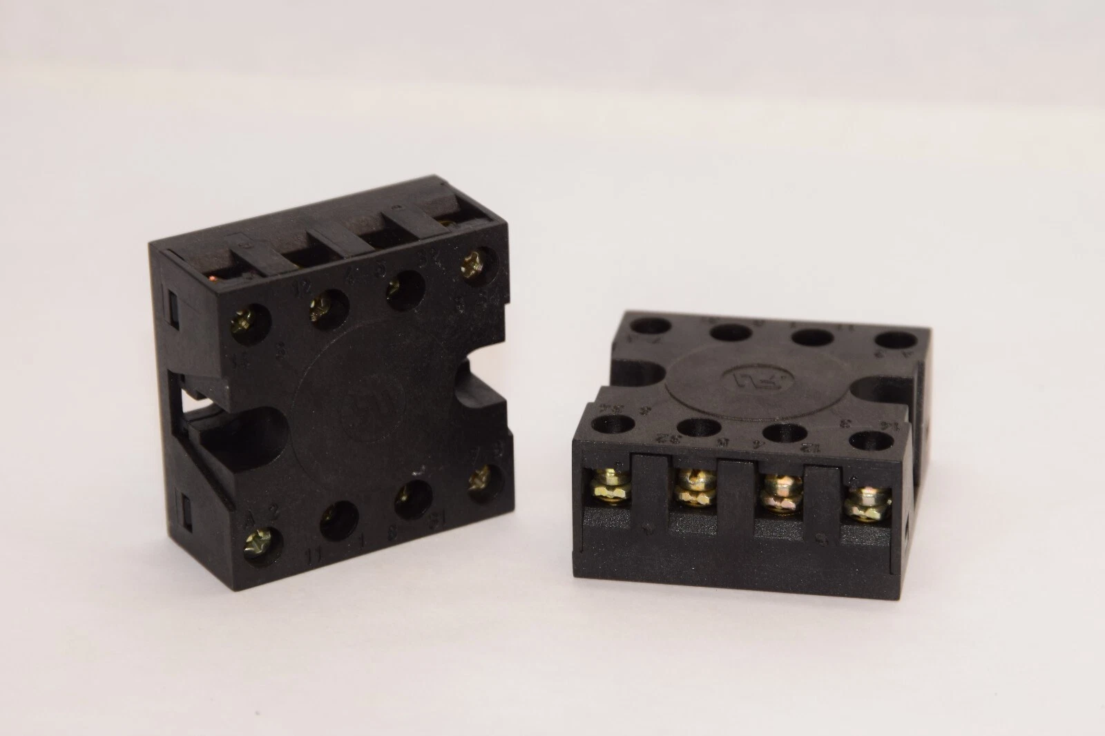 (NEW - Lot of 2) DYNAPAR PBT03155 8-Pin Socket Relay