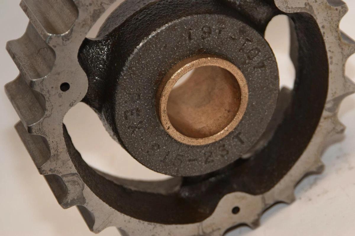 (NEW) REX 815-21T-1-1/4 815-21Tx1-1/4 21Teeth 1-1/4" Bore Non-Keyed Sprocket