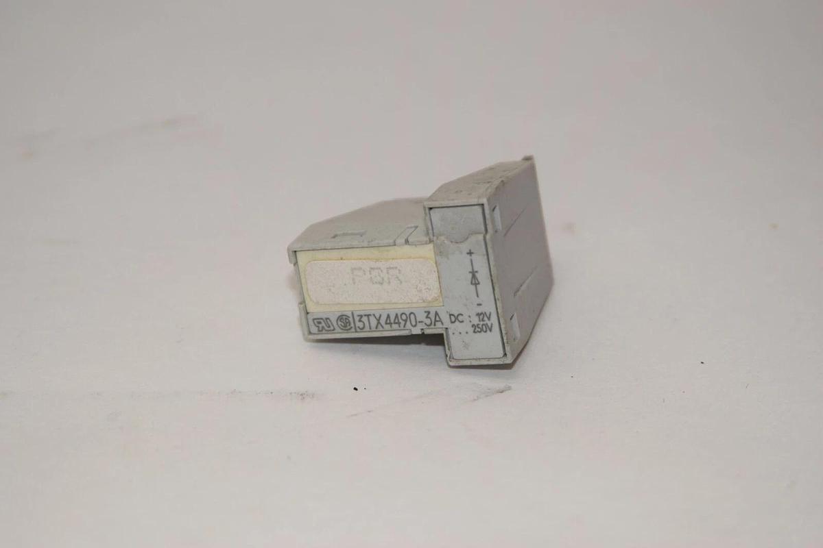Used (Lot of 2) Siemens 3TX4490-3A  3TX44903A Varistor Surge Suppressor 3TX4490 3A