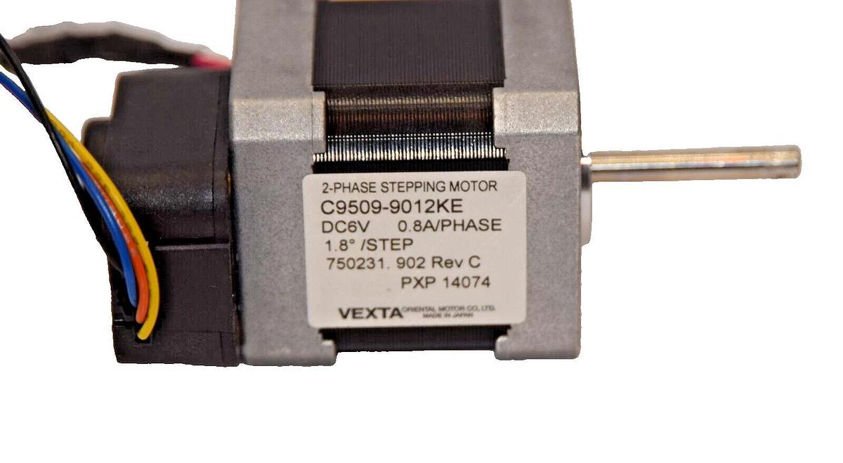 Used VEXTA C9509-9012KE 2 Phase 6V 0.8A Stepper Stepping Motor W/ E5S-200-187-E