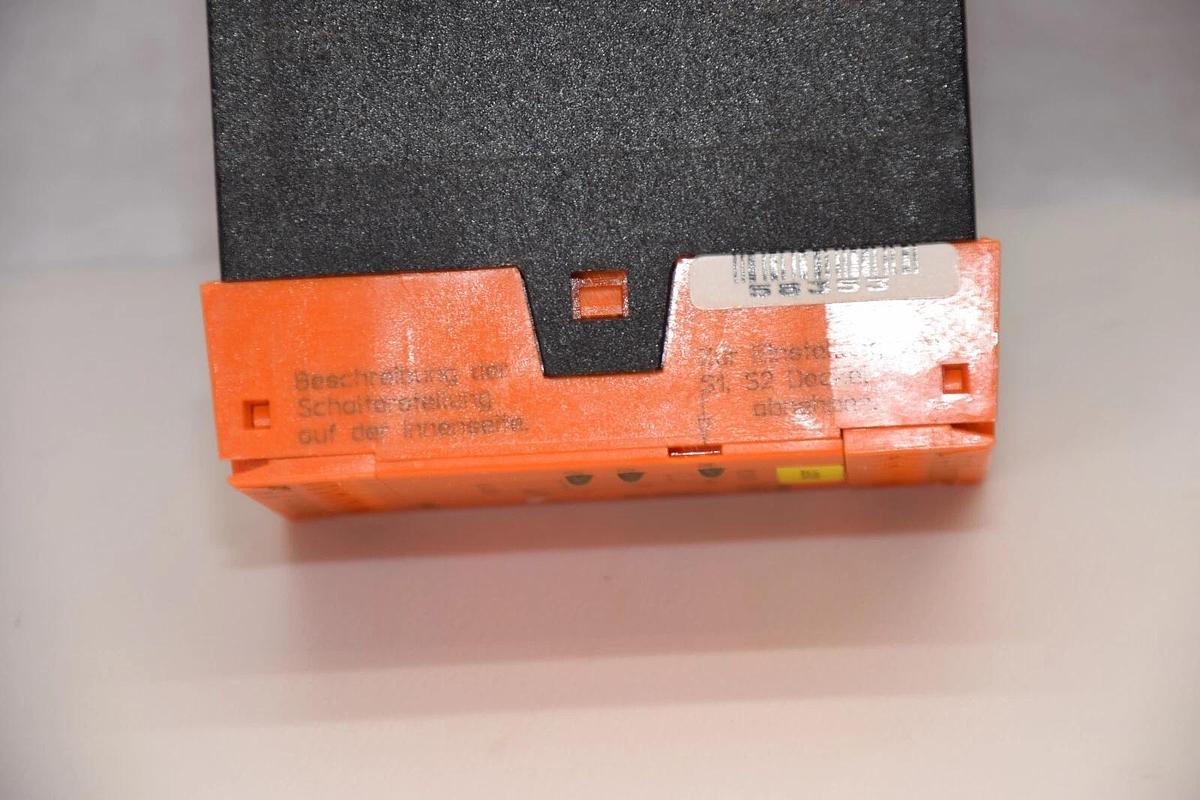 Used DOLD BD5935 Safety Relay