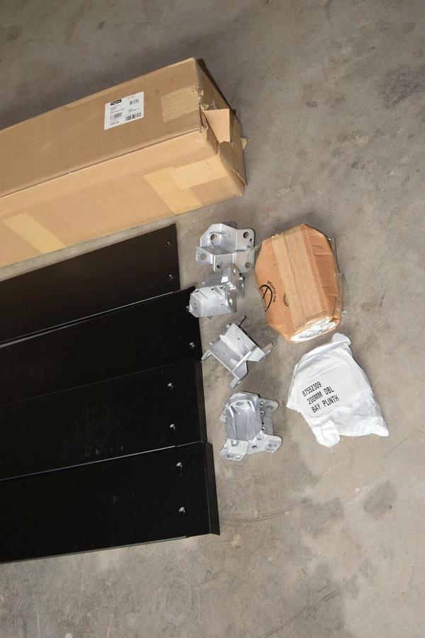 (NEW) HOFFMAN PPB2128 Solid Plinth Base