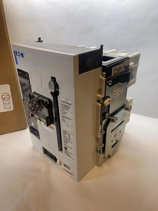 (New) Eaton Power Defense NYR6083W Insulated Case Circuit Breaker 800 Amp  800A