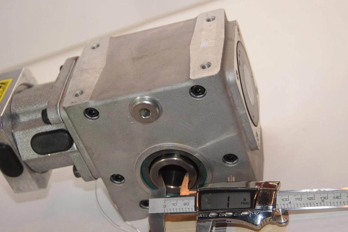 (NEW) CONEDRIVE S03020.SWSAD03BCHCG Ratio 20:1 1" Bore Gearbox