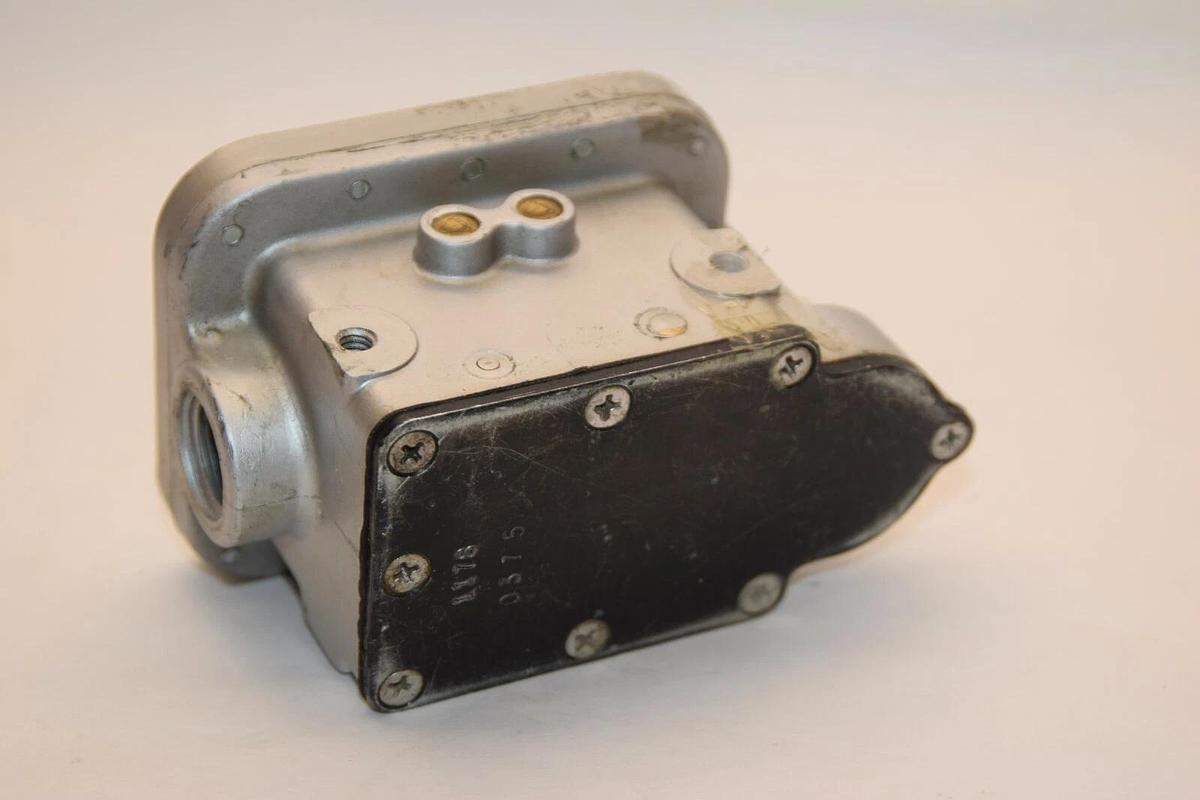 (NEW) NAMCO CONTROLS EA990-00114 125-600V Snap-Lock Limit Switch