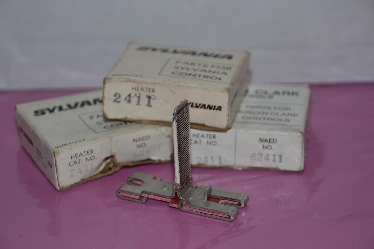 (Lot of 3) Sylvania Joslyn Clark Heater Thermal Unit 2411  62411 NEW