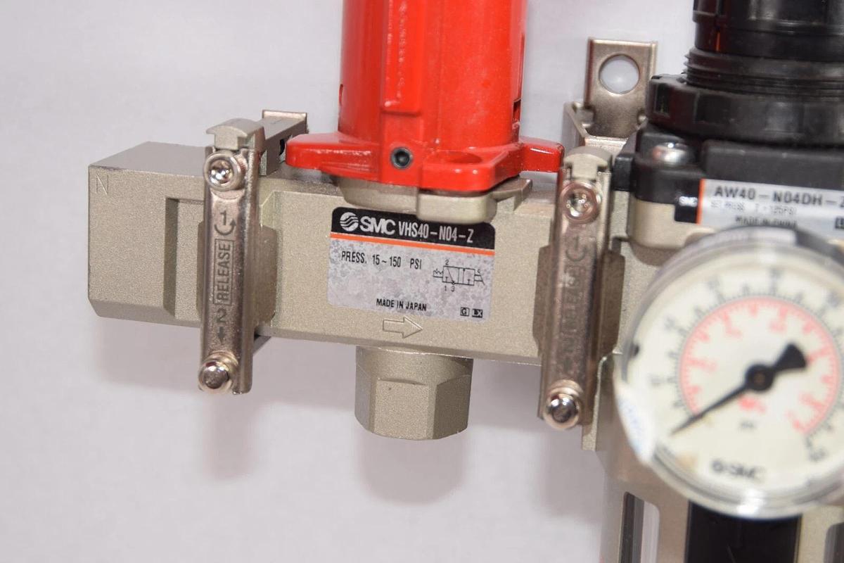 (NEW) SMC AC40-J4L06 AMF40-N04D-Z NAV400-N04-5DZ VHS40-N04-Z Combo Assembly