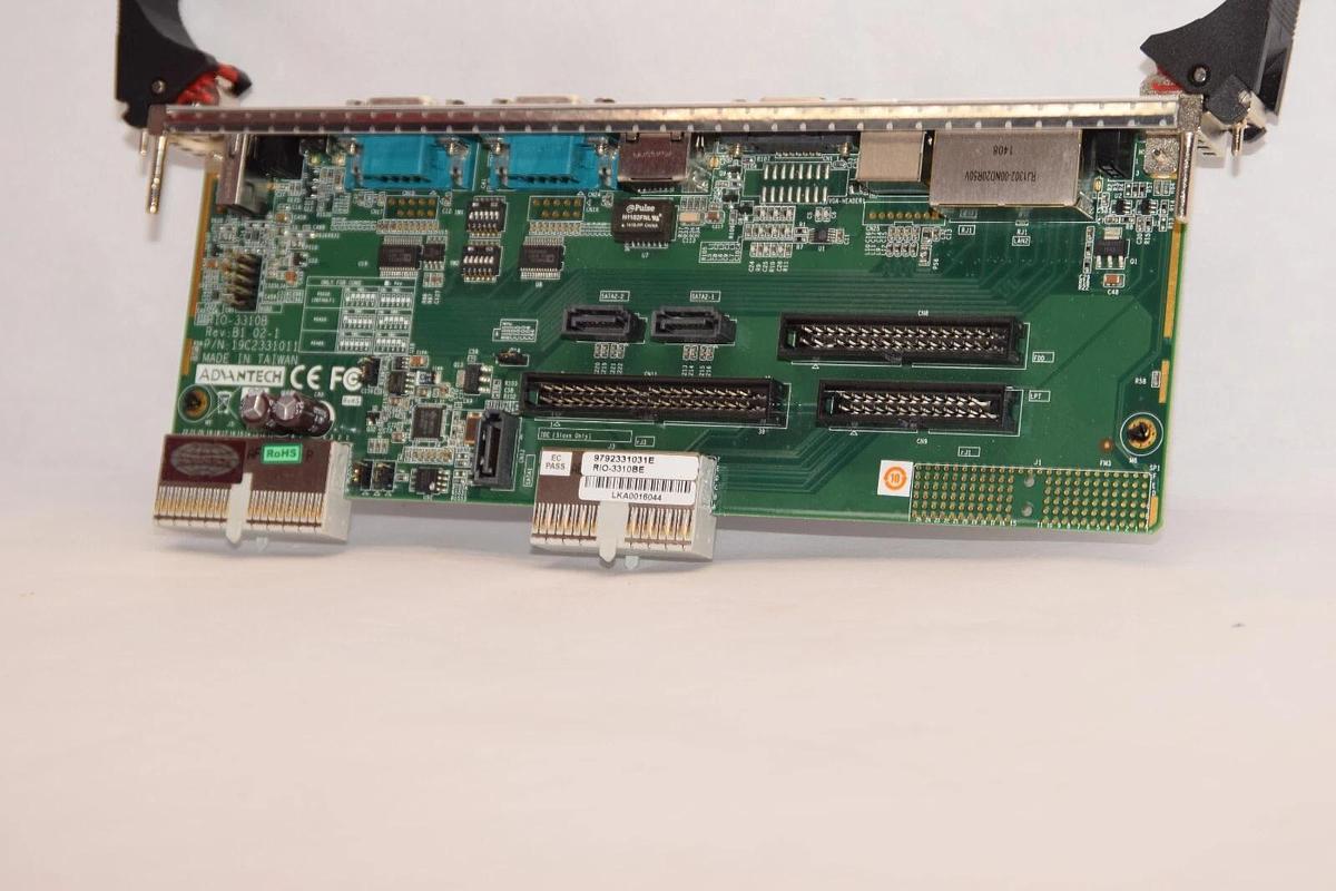 Used ADVANTECH 19C2331011 , RI0-3310B Rev B1 02-1 Board