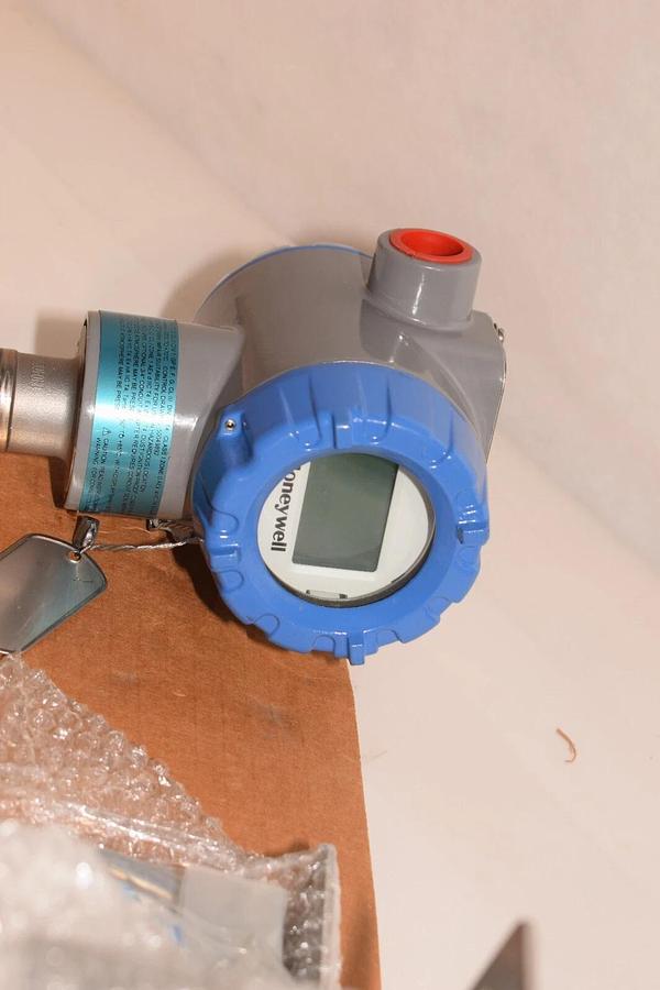 Honeywell STR800 GP Remote Seal ST800 STR87G-11A05D0-KKGJBCDSG-B-AHD-11C-B  NEW