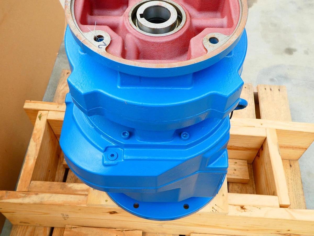 New, Siemens 14:1 ratio Gearbox 2kj3111-1ga05-0fj1-z  gear box  2kj3111 1ga05