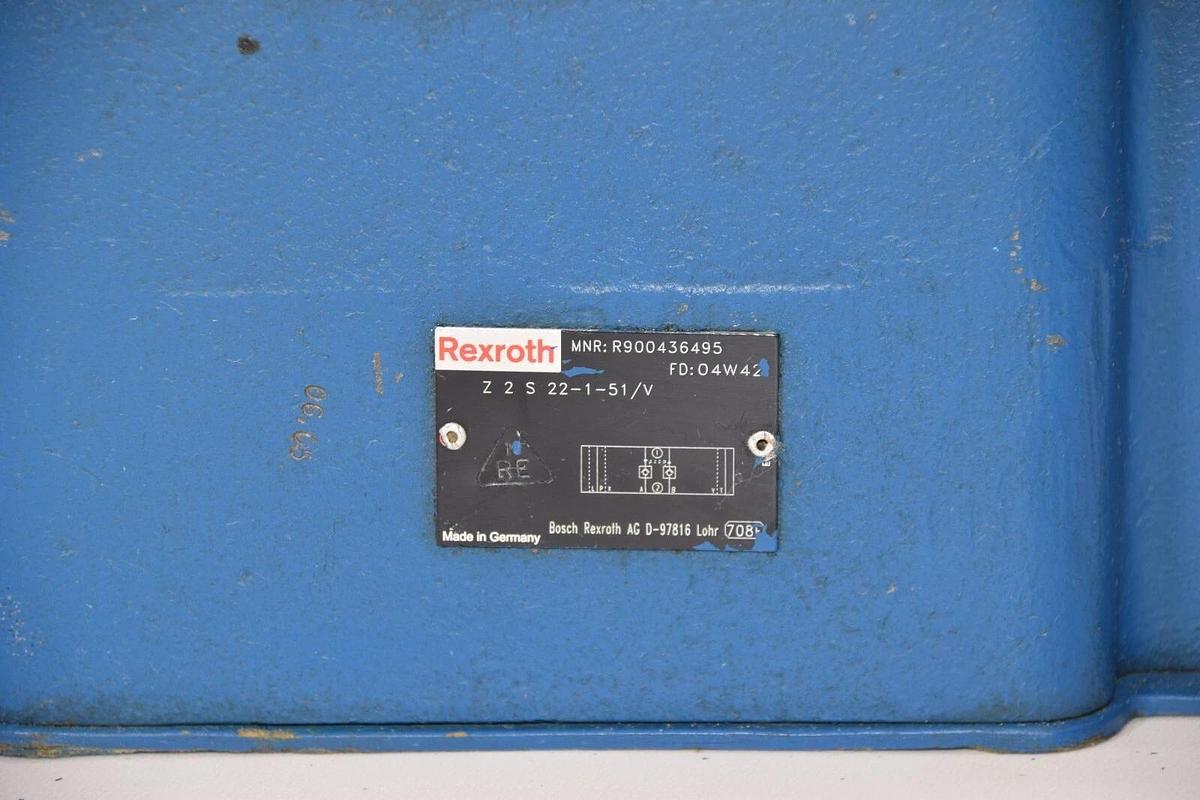 REXROTH R900436495 , Z 2 S 22-1-51/V Hydraulic Check Valve (NOS)