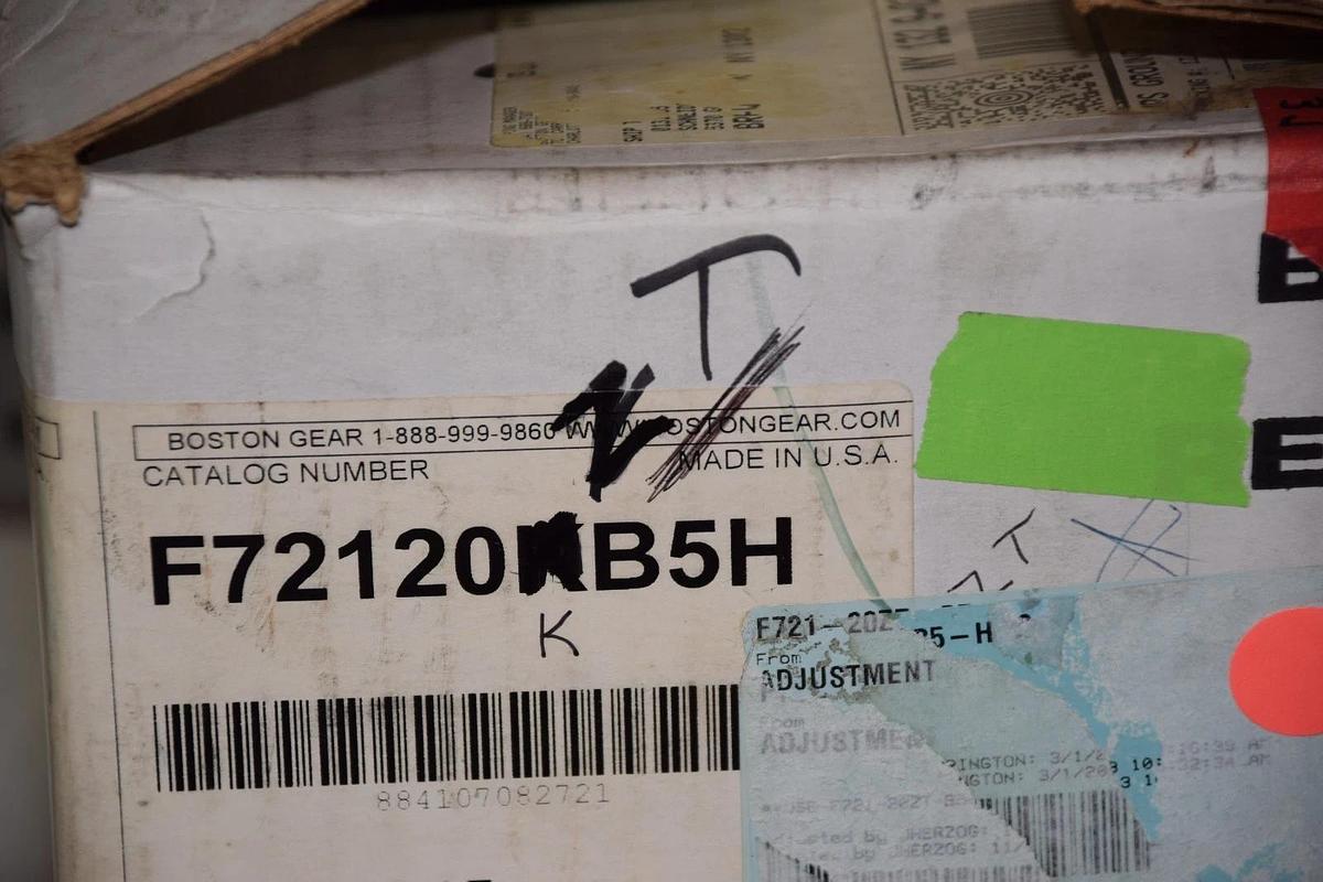 BOSTON GEAR F72120TB5H F72120KB5H GEAR REDUCER NEW