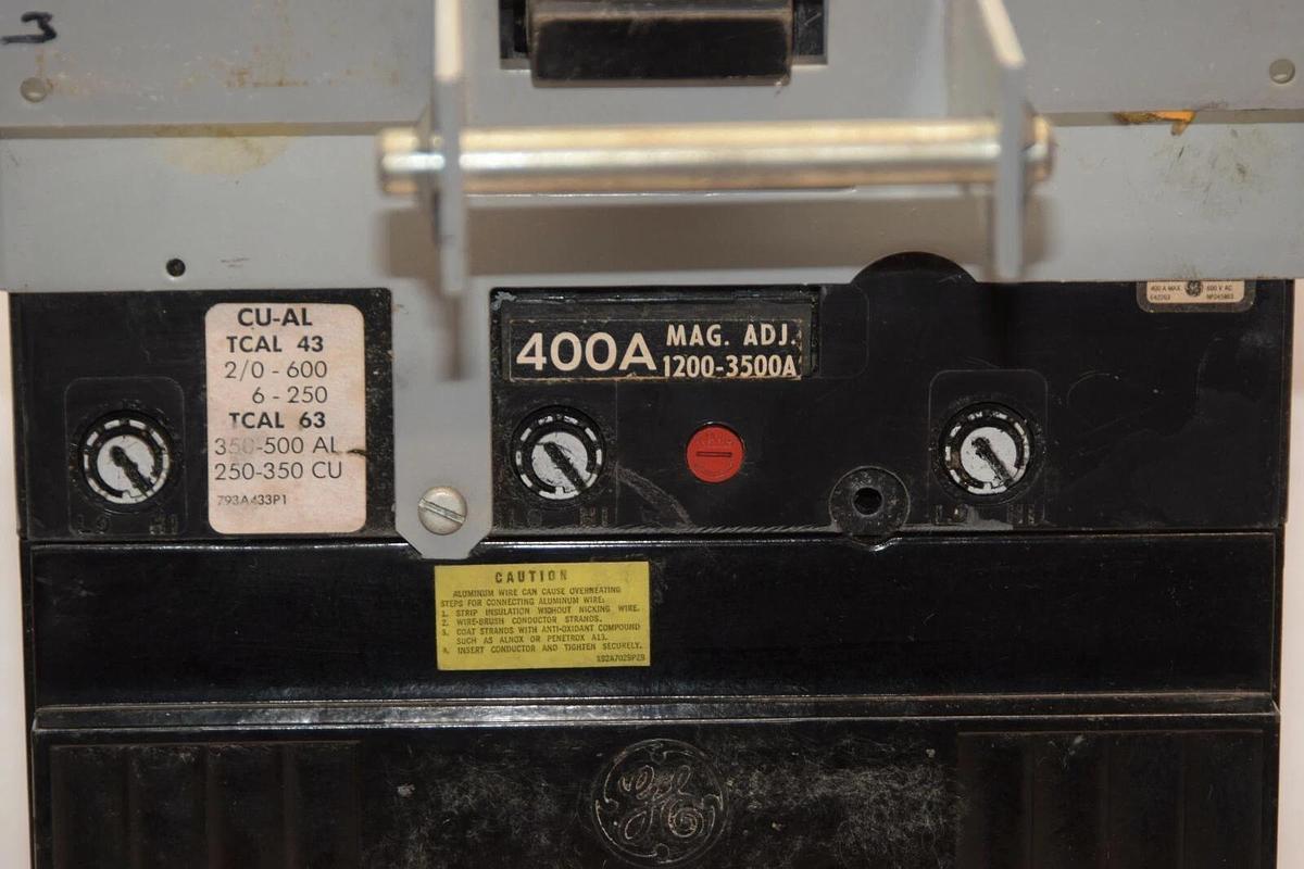 Used GE GENERAL ELECTRIC TB43F TB 43F 400A 1200-3500A Adj 3P Tri-Break Breaker