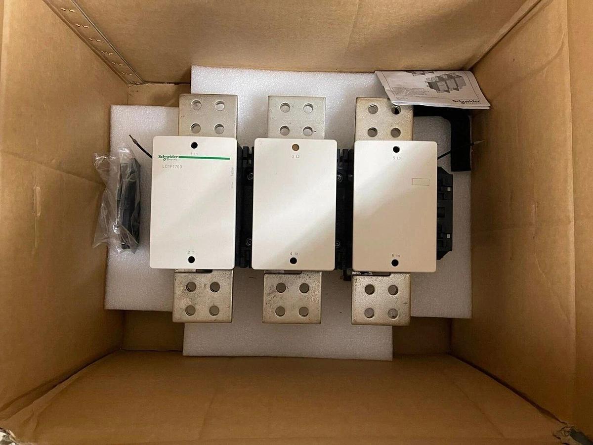 (New) SCHNEIDER ELECTRIC LC1F1700 Contactor 3 pole 1700a