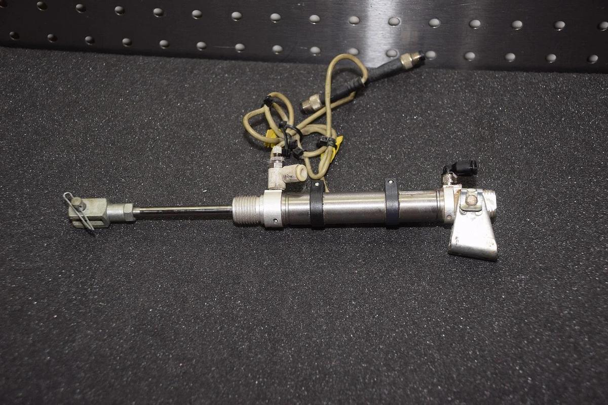 Used FESTO DSNU-15-50-PPV-A-S6 DSNU1550PPVAS6 193989 A408 10 BAR PNEUMATIC CYLINDER