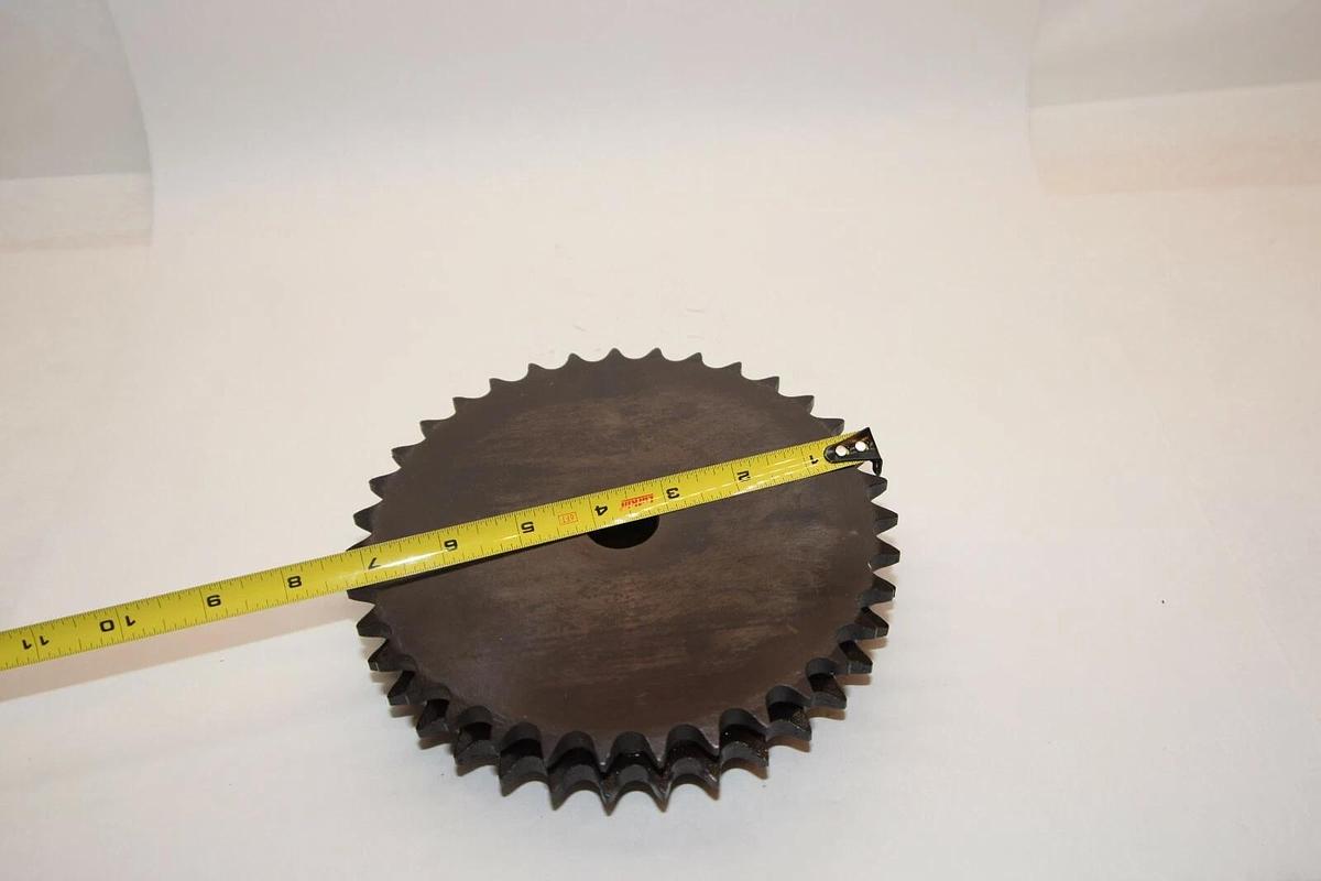 (NEW) TRI-CLOVER D50B35 35 Teeth 15/16" Bore Double Row Sprocket