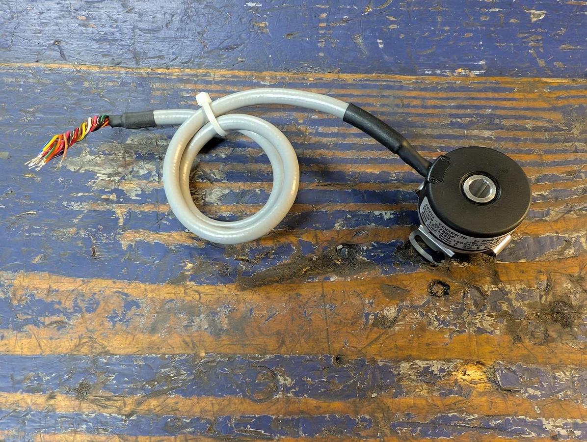 (NEW) ENCODER PRODUCTS CO. 25T-20SE-1024NV1QOC-SMK-S3 Accu-Coder Encoder