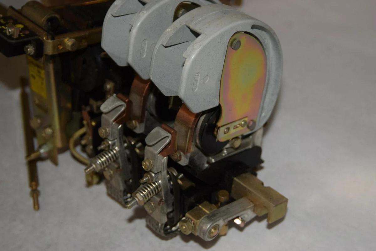 (NEW) TELEMECANIQUE CV1-GA CV1 GA 77678 PN1 3 Contact