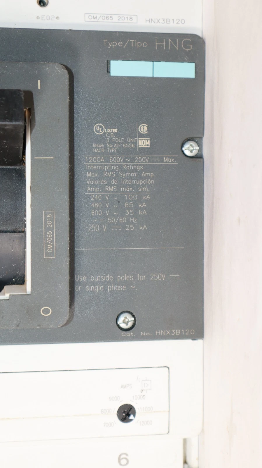 Used Siemens HNG Circuit Breaker HNX3B120 1200A 1200 Amp 600v 3p 3 pole Trip 525