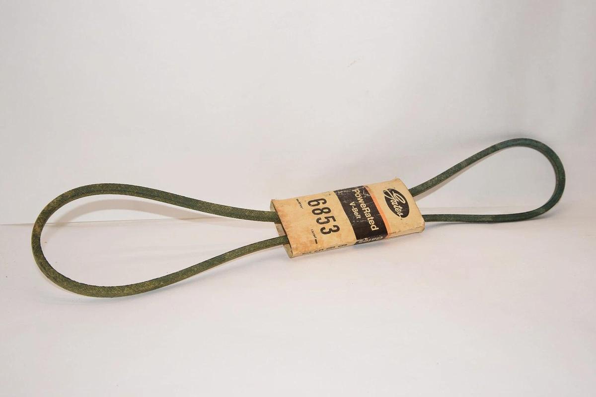 (NEW) GATES 6853 53" x 1/2" Power Rated V-Belt