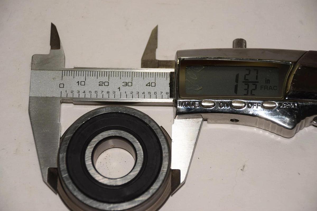 SKF 6303-2RSHN/C3GJN RADIAL BEARING NEW