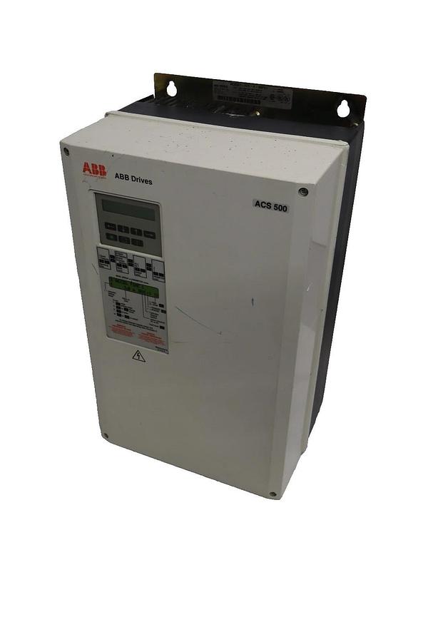 Used ABB Drive ACS500 ACS501-025-4-00P51 440-500vac 3p ACS501-025-4-00P51 25hp 30hp
