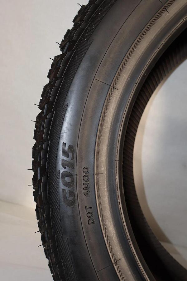 Used (NEW) YOKOHAMA GEOLANDAR A/T G015 225/55R18 98H Tire