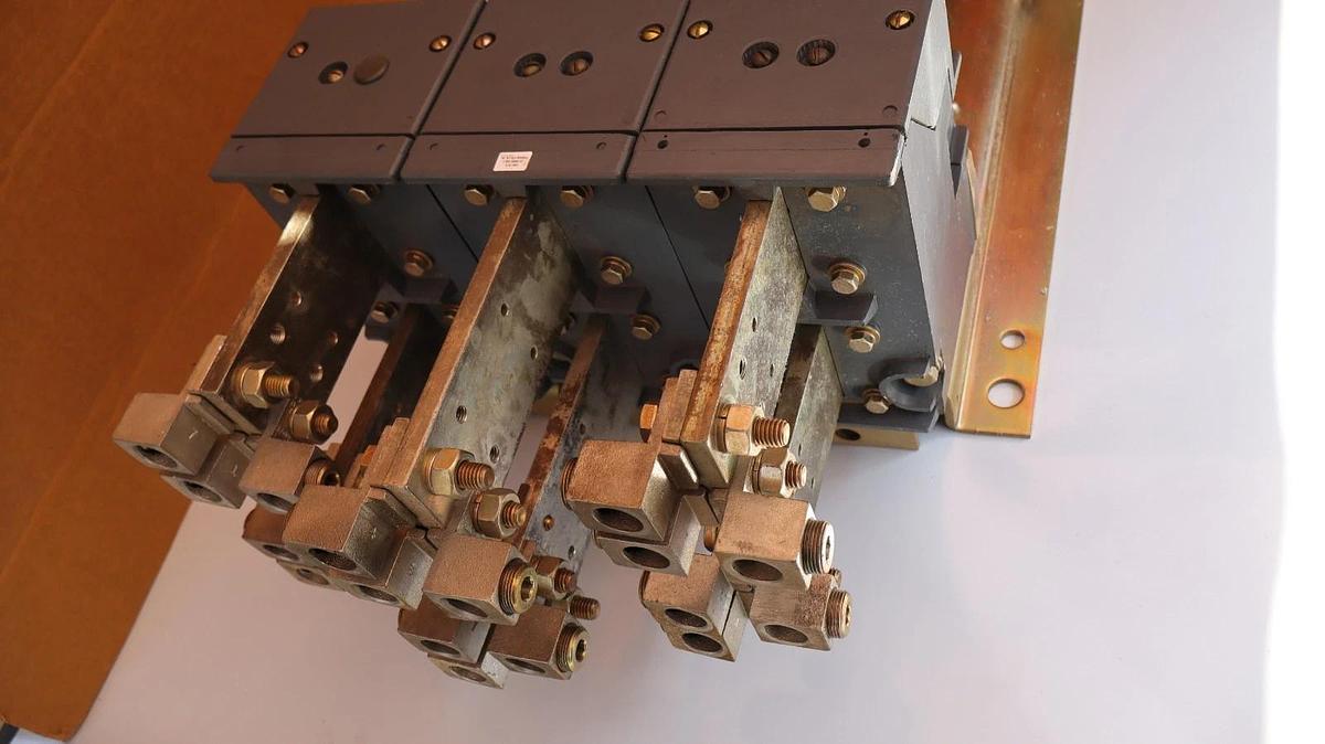 Allen Bradley Contactor Size Sz 8 500-JOD930 500JOD930 B (NOS)