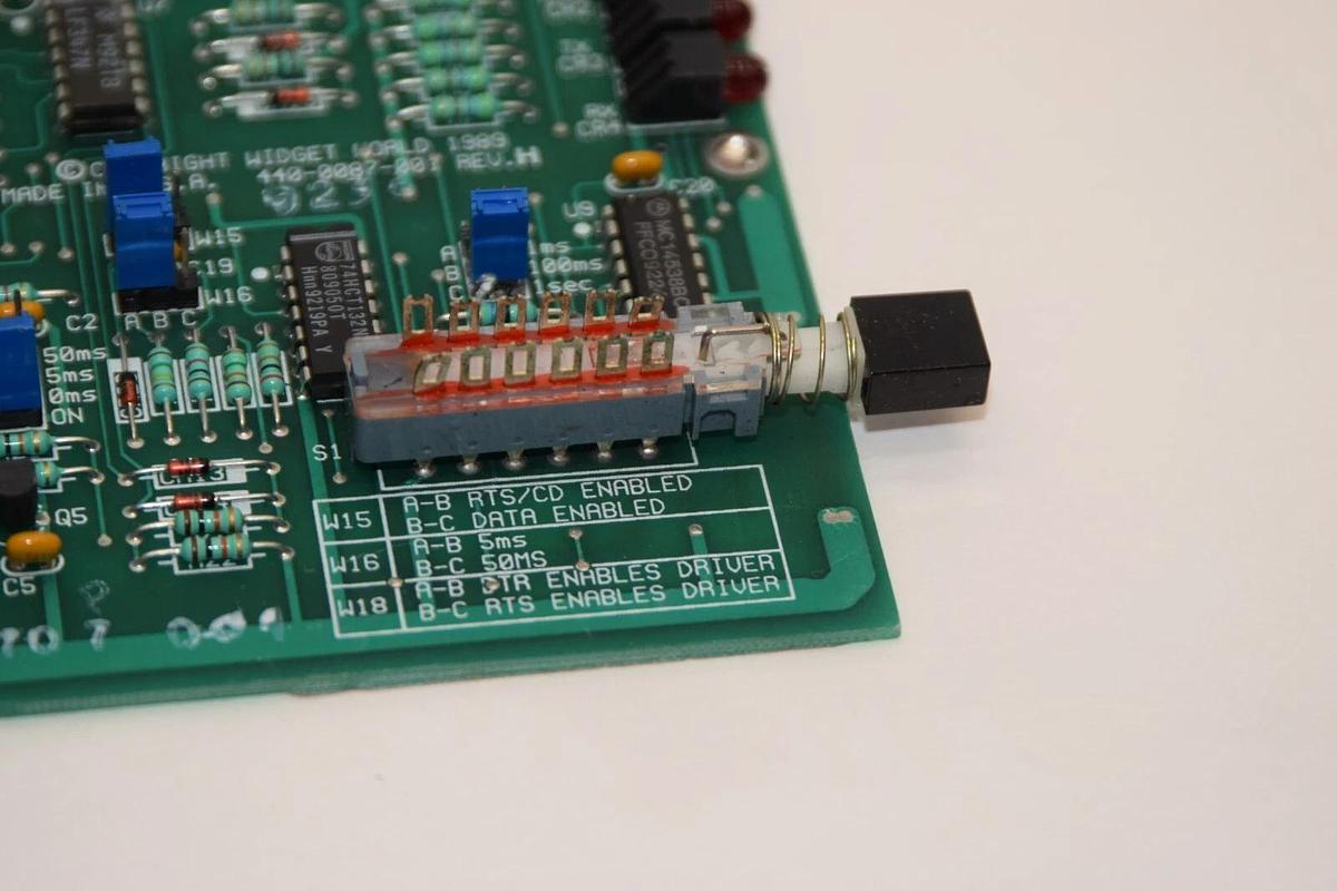 Used WIDGET WORLD 440-0087-001 Rev H Bidirectional Converter Card USA