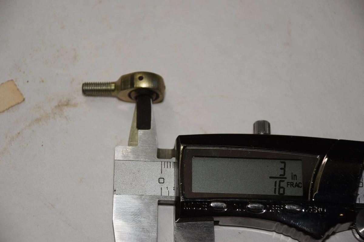 NO NAME XC-3 XC3 202786-10 3/16" ROD END NEW