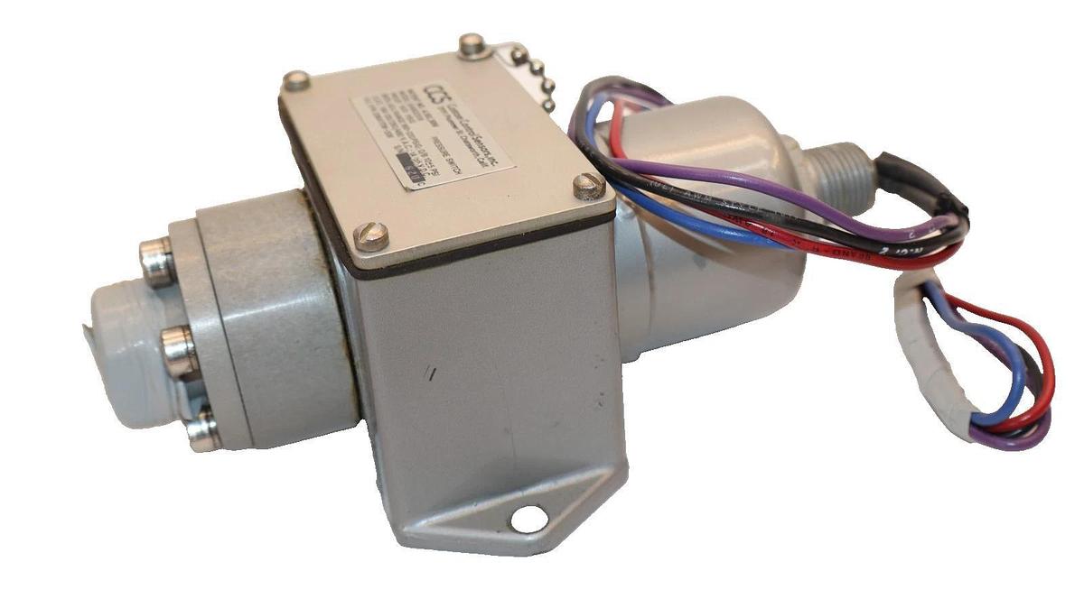 Custom Control Sensors Pressure Switch 646GE518 , 226A1706-208 , 500psig (New)