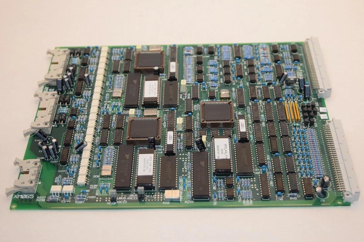 (NEW) MERLIN GERIN / GTCZ 34004770 7000 Rev AB TL 02 6739828 PC Control Board