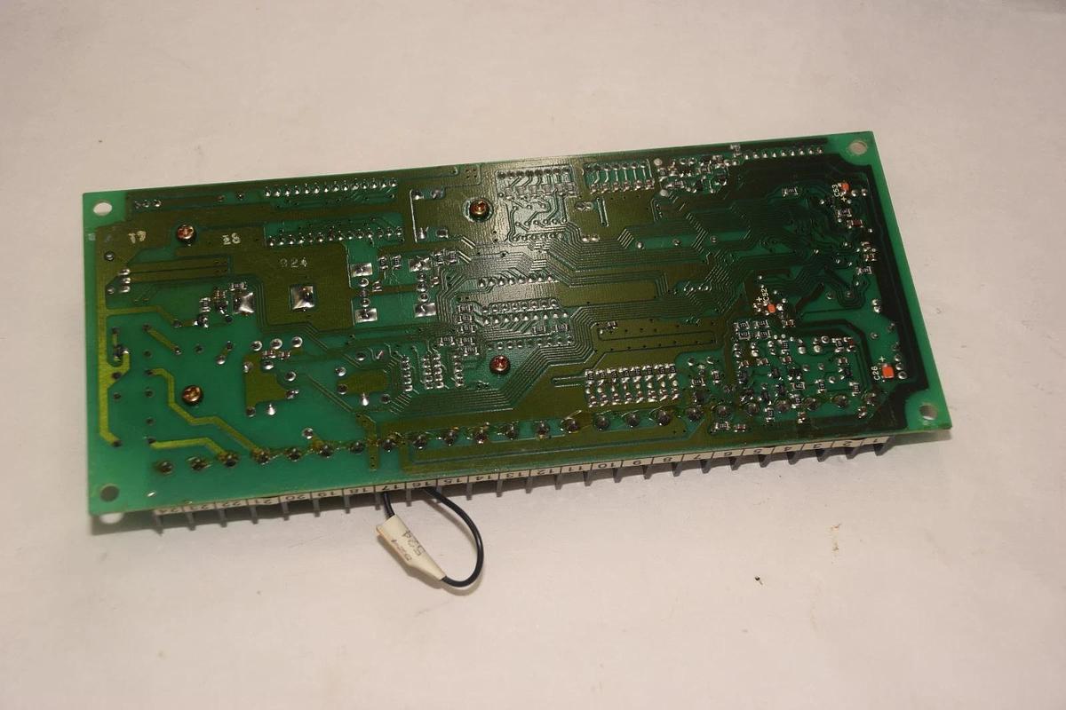 Used ALLEN BRADLEY  HH18882MIC REV 02 CIRCUIT BOARD  HH18882 MIC Rev 02