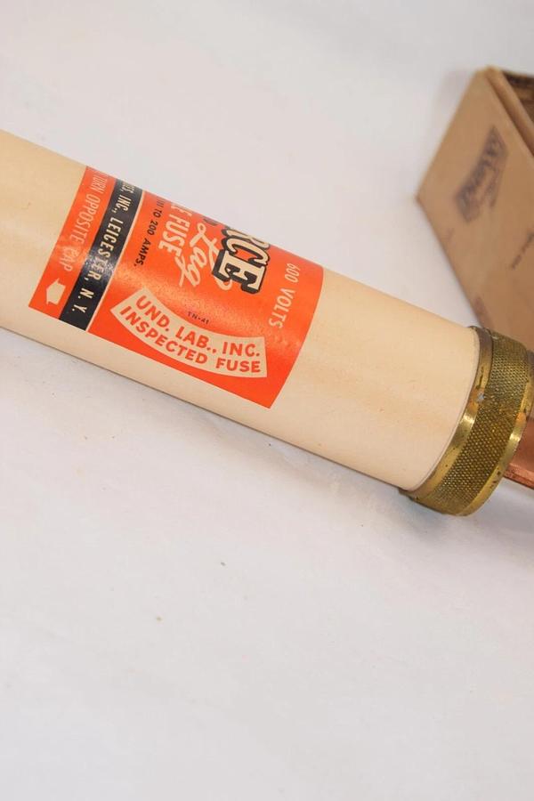 (NEW) PIERCE D6200 200Amp 600V Fuse