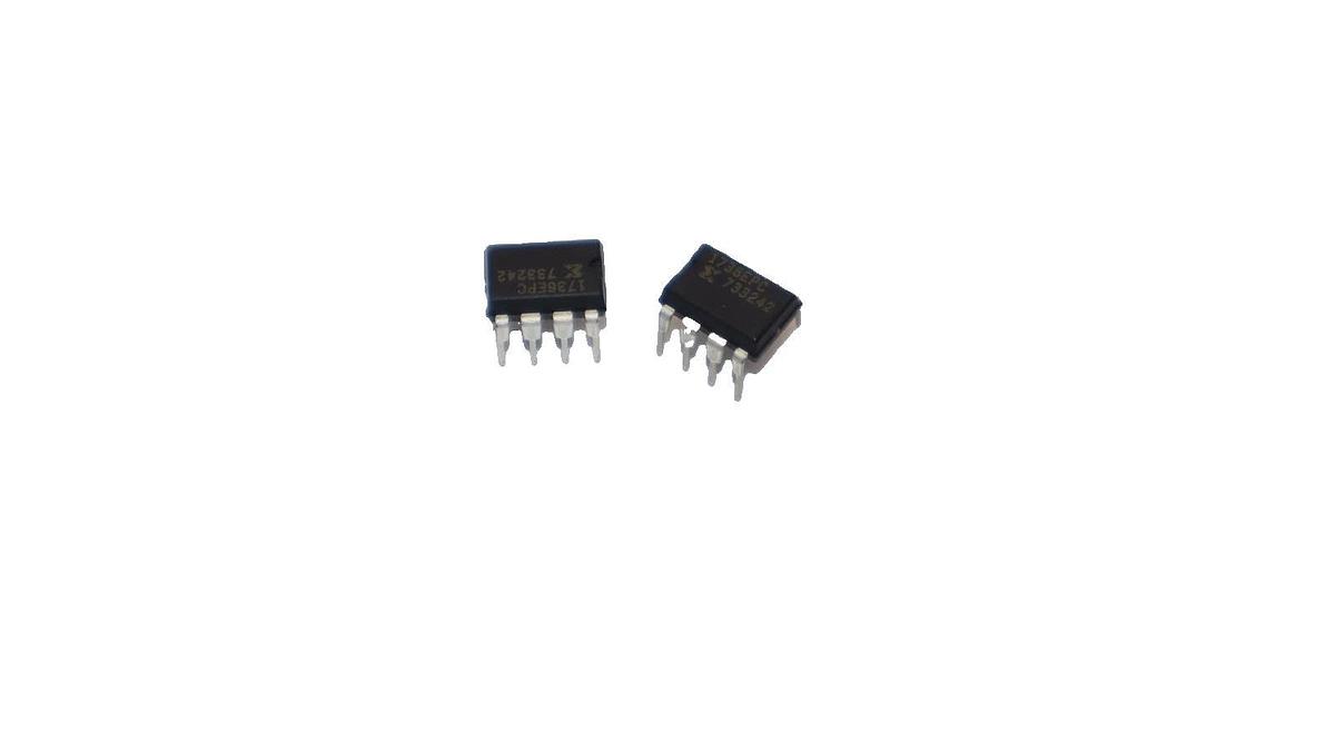 Xilinix Integrated Circut Prom DIP-8 1736EPC (New - Lot of 2)