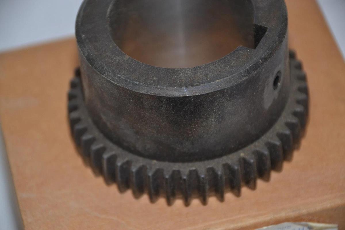 Lovejoy NYFL Hub 69790400024 1-5/8 3/8x3/16kw NEW