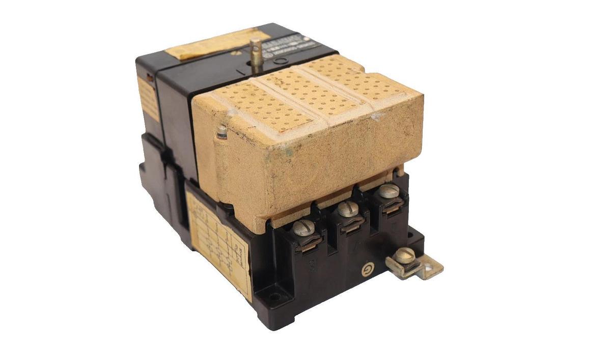 Used Siemens R920III25 , R920 X III 25 600Vac 100Amp Overload Relay Vintage (NOS)