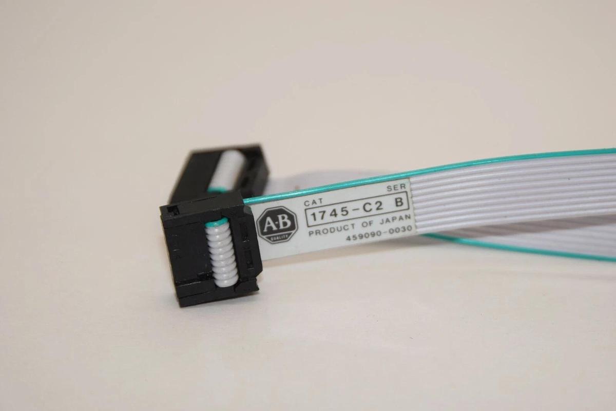 (NEW) ALLEN BRADLEY 1745-C2 1745C2 Series B Expansion Cable